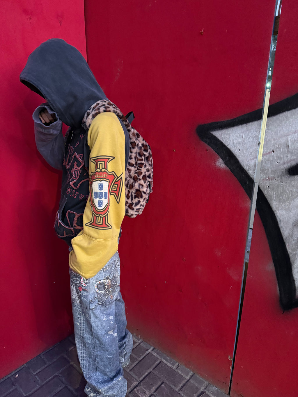 Vale Forever Crest Zip Up 'Purple/Black/Yellow'